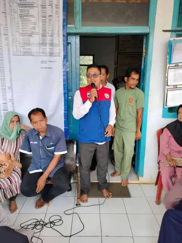 Pemdes Nangerang Bagikan Bansos Beras di Bulan Ramadhan, Ini Harapannya Pemdes Nangerang Bagikan Bansos Beras di Bulan Ramadhan, Ini Harapannya