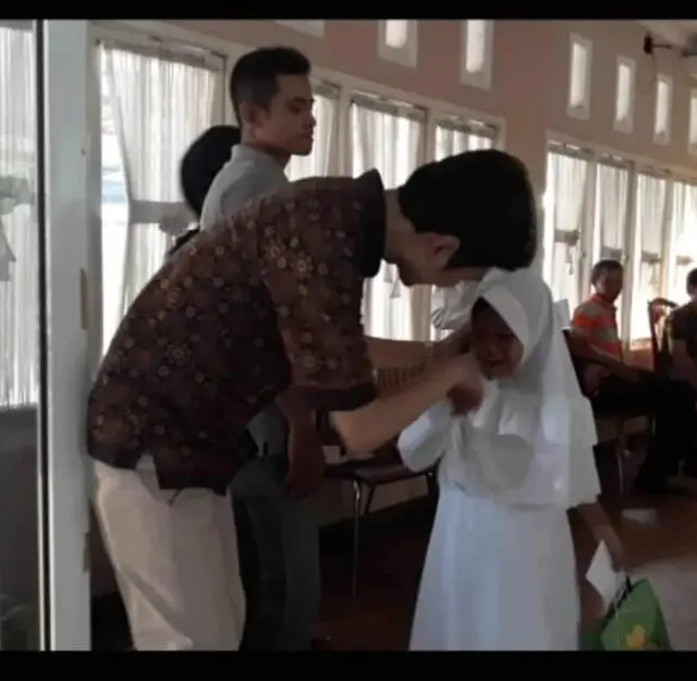 Arip Winata Sosok Muda, Maknai Ramadhan dengan Berbagi Kebaikan Arip Winata Sosok Muda, Maknai Ramadhan dengan Berbagi Kebaikan