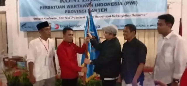 Rian Nopandra Kembali Diamanatkan Pimpin PWI Banten Periode 2024-2029 Rian Nopandra Kembali Diamanatkan Pimpin PWI Banten Periode 2024-2029
