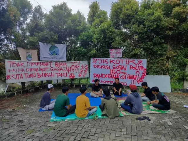 Mahasiswa STISIP Banten Raya Gelar Diskusi Sosial dan Politik Kepemimpinan Pandeglang 2024-2029 Mahasiswa STISIP Banten Raya Gelar Diskusi Sosial dan Politik Kepemimpinan Pandeglang 2024-2029