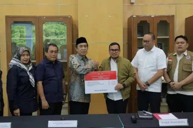 Bersama Kemensos, BNPB dan DPR RI, Pilar Serahkan Bantuan Sosial untuk Masyarakat
