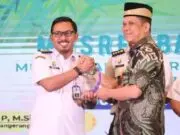 Kecamatan Sindang Jaya Juara 1 Musrenbang RKPD Kabupaten Tangerang Pemerintah Kabupaten Tangerang menetapkan Kecamatan Sindang Jaya juara 1 pada rangkaian acara Musyawarah Rencana Pembangunan, Foto. (Istimewa)