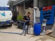 Respon Cepa, Perumdam TKR Kirim Bantuan Air Bersih Ke warga Terdampak Banjir Respon Cepat, Perumdam TKR Kirim Bantuan Air Bersih Ke warga Terdampak Banjir