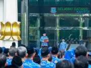 Pimpin Apel Harkitnas, Benyamin Ajak ASN Doakan Korban Jatuhnya Pesawat di Tangsel Pimpin Apel Harkitnas, Benyamin Ajak ASN Doakan Korban Jatuhnya Pesawat di Tangsel
