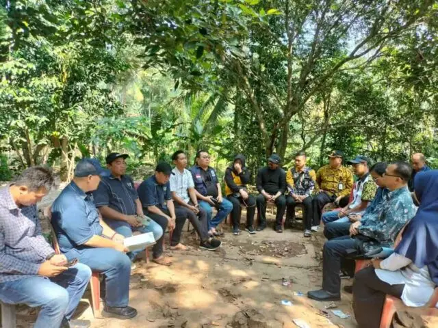 Peduli Lingkungan, JBS dan Pokja Konstituen Dewan Pers Banten Bersih Sungai Peduli Lingkungan, JBS dan Pokja Konstituen Dewan Pers Banten Bersih Sungai