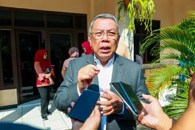 Wali Kota Benyamin Sampaikan Dukacita Mendalam untuk Korban Kebakaran Hotel Nite & Day Wali Kota Benyamin Sampaikan Dukacita Mendalam untuk Korban Kebakaran Hotel Nite & Day