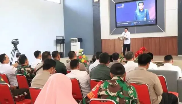 Sekda Minta Camat, Kapolsek dan Danramil Ciptakan Kondusifitas Wilayah. Sekda Minta Camat, Kapolsek dan Danramil Ciptakan Kondusifitas Wilayah.