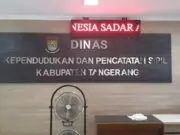 Keluhkan Layanan Disdukcapil Kab Tangerang, Netizen Mulai Ramai Mention Presiden dan Wapres Terpilih Prabowo-Gibran Keluhkan Layanan Disdukcapil Kab Tangerang, Netizen Mulai Ramai Mention Presiden dan Wapres Terpilih Prabowo-Gibran
