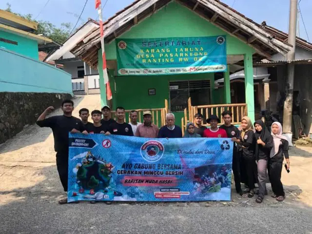 Barisan Muda Habsi Kolaborasi Bersama Karang Taruna Desa Pasar Keong, Gerakan Minggu Bersih