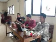 Petugas Pantarlih Desa Sangiang Selesaikan Coklit Data Pemilih Pilkada 2024, PPS Desa Sangiang Apresiasi Petugas Pantarlih Desa Sangiang Selesaikan Coklit Data Pemilih Pilkada 2024, PPS Desa Sangiang Apresiasi