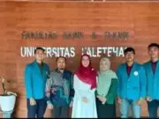 Delegasi Mahasiswa Universitas Faletehan Serang Raih Juara Pertama Di PLC Design Competition South East Asia Di Singapura Dekan Fakultas Sains Dan Teknik dan Kaprodi Teknik Elektro (Tengah) Bersama tim