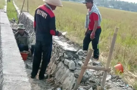 Proyek Irigasi P3-TGAI di Kebon Kelapa Kecamatan Mauk, Ketua Kelompok Tani: Bungkam Seakan Fiktif Kegiatan Pembangunan irigasi P3-TGI Kebon Kelapa, Desa Marga Mulya Kecamatan Mauk di tahun 2023, Foto. (Ilustrasi)