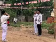 Tak Mau Kalah dengan IKN, Warga Pisangan Periuk Kayu Agung Gelar Upacara HUT RI ke-79 di Lahan Kosong