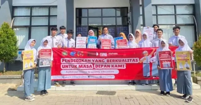 SMAN 1 Banjarsari Ikuti Kampanye Go Public Fund Education
