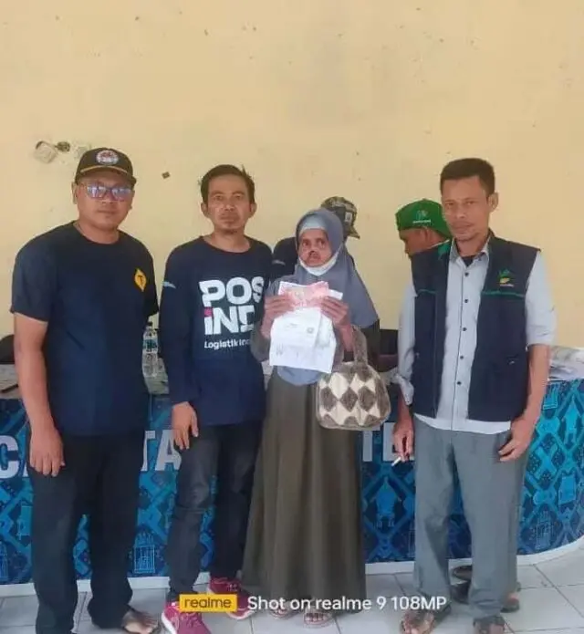 Bantuan Program Lebak Sejahtera Disalurkan PT Pos Indonesia KCP Gunungkencana, Ini Kata Sekdes Nanggerang Bantuan Program Lebak Sejahtera Disalurkan PT Pos Indonesia KCP Gunungkencana, Ini Kata Sekdes Nanggerang