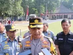 Polres Metro Tangerang Kota Siagakan 530 Pasukan Kawal Pengamanan Pendaftaran Cakada di KPU Polres Metro Tangerang Kerahkan 530 Personil Gabungan Amankan Pendaftaran Bacalon Wali Kota dan Wakil Wali Kota Tangerang, Foto. (Istimewa)