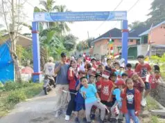 Warga Perumahan Kembang Harum 2 Karnaval Keliling Kampung Warga Perumahan Kembang Harum 2 Karnaval Keliling Kampung