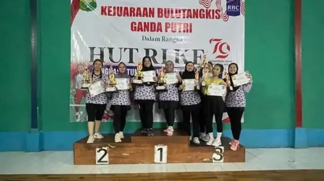 Pasangan Ganda Putri Firda-Rini Juara 1 RBC Cup 2024 Pasangan Ganda Putri Firda-Rini Juara 1 RBC Cup 2024