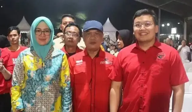 Abraham Garuda Laksono Ajak Gen Z Pilih Airin-Ade dan Mad Romli-Irvansyah di Pilkada 2024 Abraham Garuda Laksono Ajak Gen Z Pilih Airin-Ade dan Mad Romli-Irvansyah di Pilkada 2024