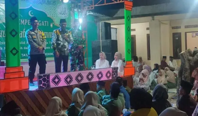 Beri Bantuan pada Peringatan Maulid Nabi, Kades Kohod: Ini Adalah Bentuk Kepedulian Kita Terhadap Sesama Kades Kohod Arsin SH, bin Arsip Saat hadiri dan sambutan di Acara Maulid Nabi Muhamad SWT, Foto. (Istimewa)