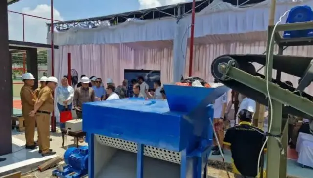 Dinas Lingkungan Hidup dan Kebersihan (DLHK) melakukan simulasi Teknologi AWS Pyrolisis di Tempat Pengolahan Sampah, Foto. (Istimewa)