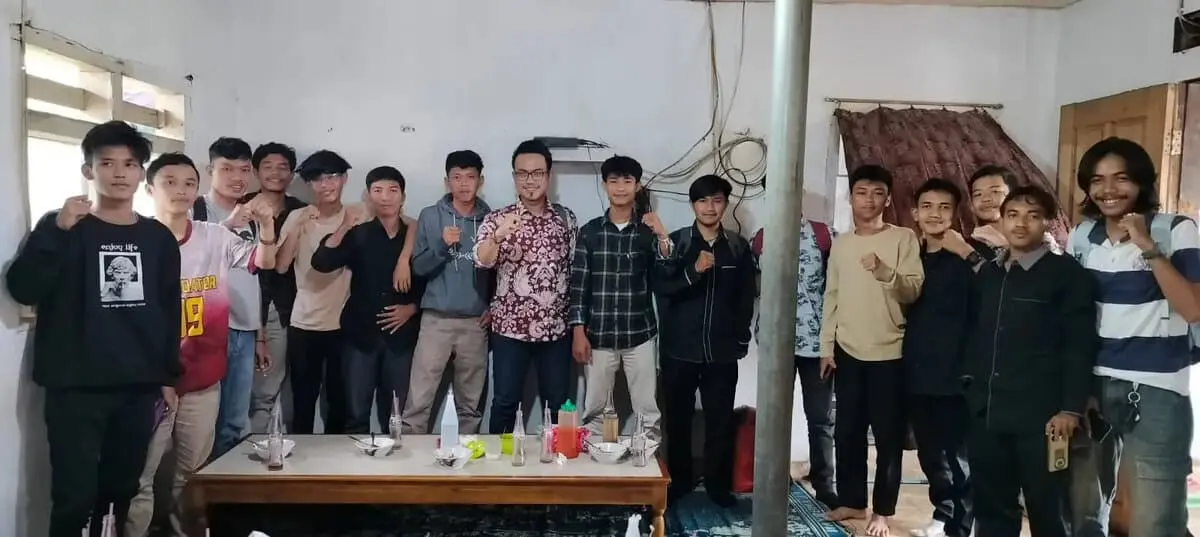 GMNI Komisariat STISIP Banten Raya Gelar Ngabaso Lintas Organisasi GMNI Komisariat STISIP Banten Raya Gelar Ngabaso Lintas Organisasi
