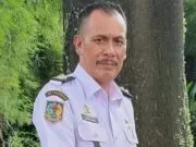 Kades Kohod Memberikan Klarifikasi Terkait Vidio yang Sempat Viral Lantaran dikaitkan Dengan Pemagaran laut. Kepala Desa Kohod Arsin, Kecamatan Pakuhaji Kabupaten, Foto. (Istimewa)