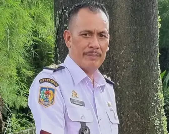 Kades Kohod Memberikan Klarifikasi Terkait Vidio yang Sempat Viral Lantaran dikaitkan Dengan Pemagaran laut. Kepala Desa Kohod Arsin, Kecamatan Pakuhaji Kabupaten, Foto. (Istimewa)