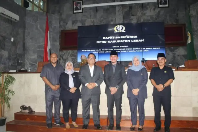 Legislator Tika Kartika Sari Fraksi PDI Perjuangan Meminta Bupati dan Wakil Bupati Terpilih Pro Terhadap Wong Cilik Legislator Tika Kartika Sari Fraksi PDI Perjuangan Meminta Bupati dan Wakil Bupati Terpilih Pro Terhadap Wong Cilik