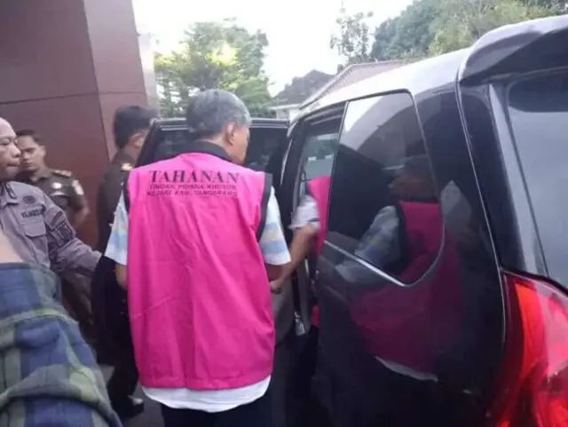 Kejari Tetapkan Dua ASN Dinas Perikanan, Pelelangan ikan Cituis Pakuhaji dan Tanjung Pasir Teluknaga. Kedua tersangka kini akan di berangkatkan dan dititipkan di Rutan Jambe, Foto. (Istimewa)
