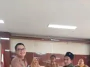 Mengabdi hampir 6 Tahun, Ali Rohmadin Penyuluh Koperasi di Lebak Meraih Penghargaan PPKL terbaik Se-Banten Mengabdi hampir 6 Tahun, Ali Rohmadin Penyuluh Koperasi di Lebak Meraih Penghargaan PPKL terbaik Se-Banten