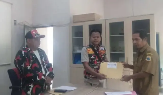 LMP Macab Lebak Iwan Tahapary Layangkan Surat Audiensi ke Komisi II DPRD Lebak, Tindak Tegas Bangunan Perdagangan dijadikan Sekretariat Ormas
