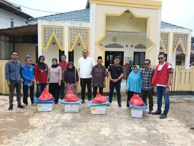 Bupati Lebak Gercep Salurkan Bantuan Untuk Korban Longsor di Kecamatan Cibeber dan Cilograng Bupati Lebak Gercep Salurkan Bantuan Untuk Korban Longsor di Kecamatan Cibeber dan Cilograng