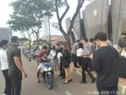 Berbagi Kebaikan di Bulan Ramadhan, Black Owl Gading Serpong Bagi-bagi Takjil Gratis