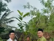HIPKA Lebak Serahkan Bibit Pohon Kepada Yayasan Daarul Falah HIPKA Lebak Serahkan Bibit Pohon Kepada Yayasan Daarul Falah