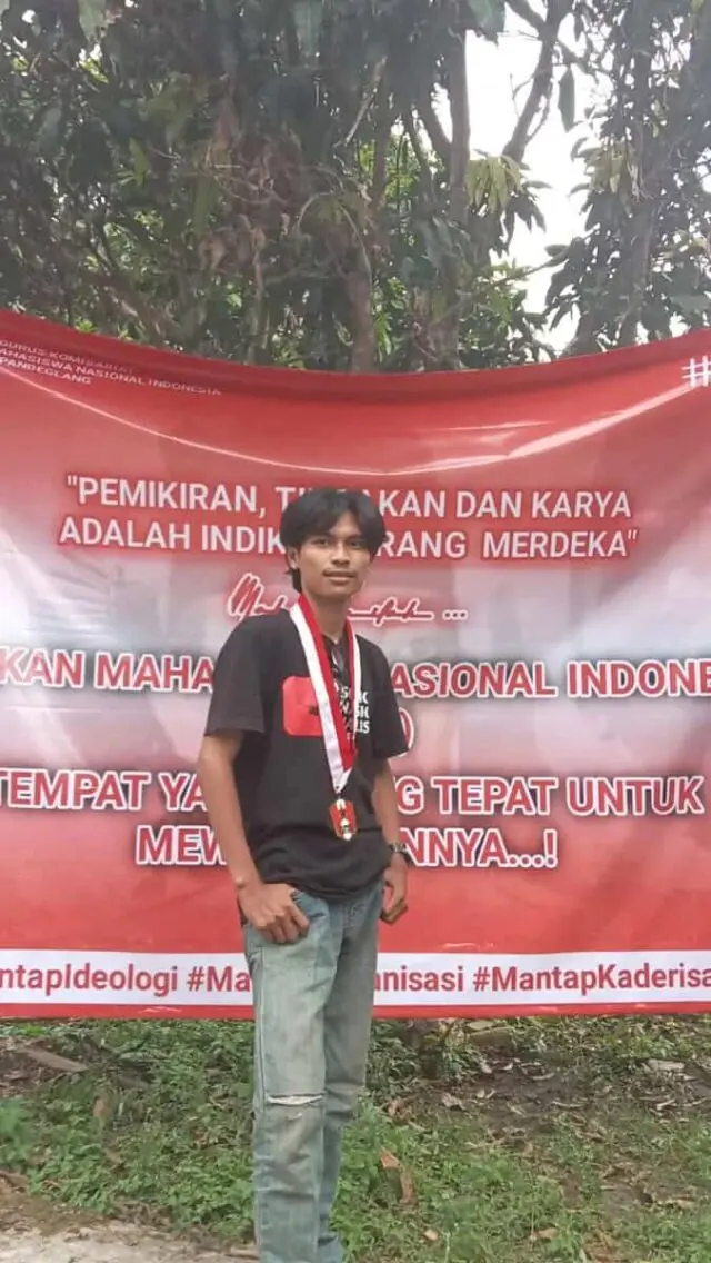 Abdul Aziz Zulfikar, Ketua DPK GMNI STIA BANTEN. Abdul Aziz Zulfikar, Ketua DPK GMNI STIA BANTEN.