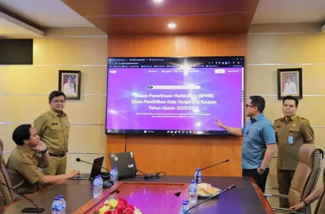 Pilar Cek Kesiapan Infrastruktur Digital di Diskominfo Tangsel Pilar Cek Kesiapan Infrastruktur Digital di Diskominfo Tangsel