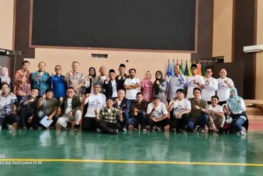 Dr. Nasir MP Nahkodai Ketua Umum DPD HA IPB Banten dan Dr. Dodi Hermawan, M.Si Sekjen DPD HA IPB Banten 2025-2029 Dr. Nasir MP Nahkodai Ketua Umum DPD HA IPB Banten dan Dr. Dodi Hermawan, M.Si Sekjen DPD HA IPB Banten 2025-2029