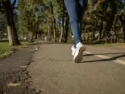 5 Manfaat Jogging Sore