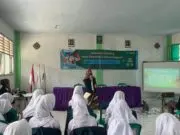 Gapai Sehati Hadir di Sekolah: Remaja Pandeglang Belajar Bahaya Pernikahan Dini Gapai Sehati Hadir di Sekolah Remaja Pandeglang Belajar Bahaya Pernikahan Dini
