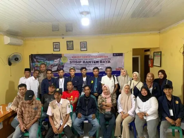 KKM Kelompok 5 STISIP Banten Raya Resmi Dibuka di Desa Sukarame