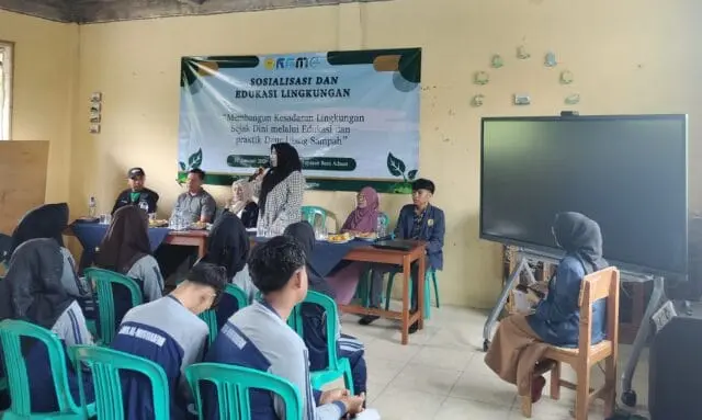 KKM Kelompok 5 STISIP Banten Raya Gandeng Eksekutif–Legislatif Pemkab Pandeglang Dorong Kesadaran Lingkungan KKM Kelompok 5 STISIP Banten Raya Gandeng Eksekutif–Legislatif Pemkab Pandeglang Dorong Kesadaran Lingkungan