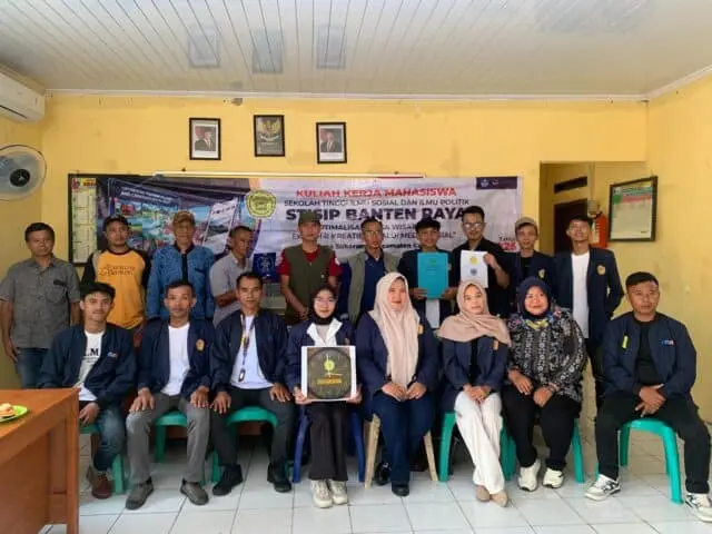 Penutupan Resmi KKM Kelompok 5 STISIP Banten Raya di Desa Sukarame, Haru dan Penuh Kenangan Penutupan Resmi KKM Kelompok 5 STISIP Banten Raya di Desa Sukarame, Haru dan Penuh Kenangan