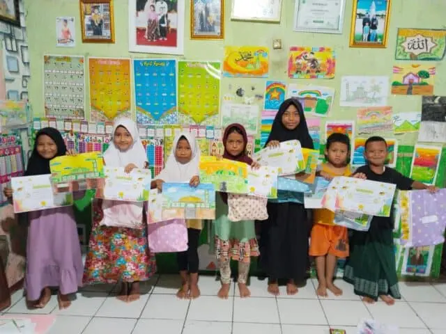 Hafiyya Malika Insani Siswa Kelas 2 MIN 4 Serang, Gelar Lomba Mewarnai Ngabuburit dan Coloring Hafiyya Malika Insani Siswa Kelas 2 MIN 4 Serang, Gelar Lomba Mewarnai Ngabuburit dan Coloring
