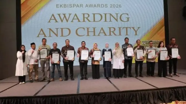 Ekbispar Awarding 2026, Awarding and Charity, Kepala Daerah Inovatif diraih oleh Mochamad Hasbi Asyidiki Jayabaya, pada Jum'at (6/03/2026). Ekbispar Awarding 2026, Awarding and Charity, Kepala Daerah Inovatif diraih oleh Mochamad Hasbi Asyidiki Jayabaya, pada Jum'at (6/03/2026).