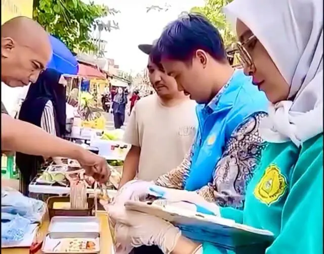 Dinkes Tangsel Uji Kandungan Pangan Takjil Puasa, Minimalisir Risiko Keracunan Dinkes Tangsel Uji Kandungan Pangan Takjil Puasa, Minimalisir Risiko Keracunan