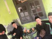 Hafidz Usman, Ketua KNPI Kecamatan Banjarsari bersama Pemuda Banjarsari bahagia merasakan kenikmatan Wifi Dukodu, pada Senin (20/04/2026).