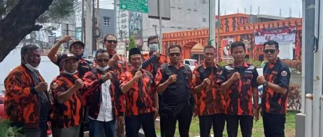 Ormas Pemuda Pancasila sikapi dugaan kompetitor yang sabotase kabel dan jaringan internet, pada Senin (20/04/2026). Ormas Pemuda Pancasila sikapi dugaan kompetitor yang sabotase kabel dan jaringan internet, pada Senin (20/04/2026).