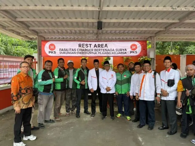Ojol Kini Punya Tempat Singgah Gratis, PKS Kabupaten Tangerang Resmikan Rest Area Pejuang Nafkah Ojol Kini Punya Tempat Singgah Gratis, PKS Kabupaten Tangerang Resmikan Rest Area Pejuang Nafkah