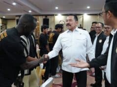 Disambut Jaksa Agung, Adhyaksa FC Banten Targetkan 5 Besar Liga 1 Disambut Jaksa Agung, Adhyaksa FC Banten Targetkan 5 Besar Liga 1, pada Rabu (20/05/2026).